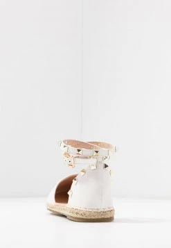 RAID Femme CASPER Espadrilles White -Pas Cher RAID Boutique 091a571e788d4422aced13717ea8cb86