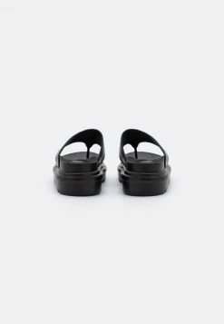 RAID LARRA Tongs Black Femme -Pas Cher RAID Boutique 0ef4def16590472f919a991058cdf2e7