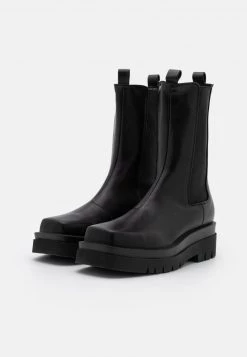 RAID NEWPORT Bottes à Plateau Black Femme -Pas Cher RAID Boutique 13a61353f2074aeb97f7257e465b7dc0