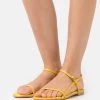 RAID ELFRED Sandales Yellow Femme -Pas Cher RAID Boutique 14e2b70645c242fda16f5e070892c820