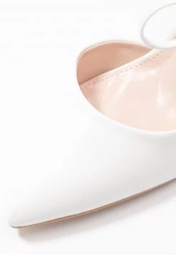 RAID ZUMI Escarpins à Talons Hauts White Femme -Pas Cher RAID Boutique 22d1d546ef654a3ea38a3d67a43a3356