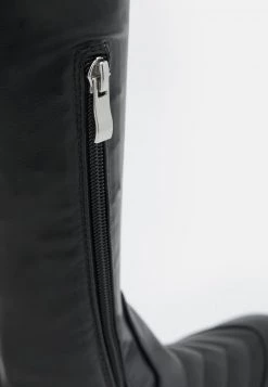 RAID Femme VANGELISE Bottes à Plateau Black -Pas Cher RAID Boutique 236f3d7208e9474885bd078f7774183c