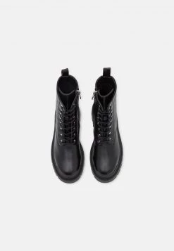 RAID STIFLE Bottines à Plateau Black Femme -Pas Cher RAID Boutique 24f1a0ded8b54f30b6ac9ef358ea0623