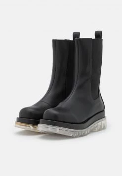 RAID NEVILLE Bottes à Plateau Black Femme -Pas Cher RAID Boutique 2c69c62bd0464f8f8c48e5c752a60b9c