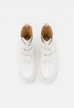 RAID Femme STANLEY Bottines White -Pas Cher RAID Boutique 2e7b79e210744696b1cc53262c536d84