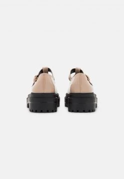 RAID Femme BOSTON Mocassins Nude -Pas Cher RAID Boutique 309979fa74654773ae99ed05ee2ca6fb