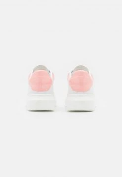 RAID CELESTE Baskets Basses White/pink Femme -Pas Cher RAID Boutique 3503a33aacc942438adcdcd2bed27660