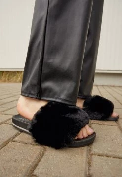 RAID Femme REGAL Mules Black -Pas Cher RAID Boutique 37b226e4d2e94cb6887df90edee946e4