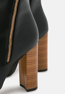 RAID ARLETTE Bottes Black Femme -Pas Cher RAID Boutique 3ae9d0efb771488097e29fc910fdacbc