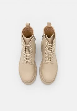 RAID Femme STIFLE Bottines à Plateau Ecru -Pas Cher RAID Boutique 3ed553edb9af4d17ba4da336b87c6855