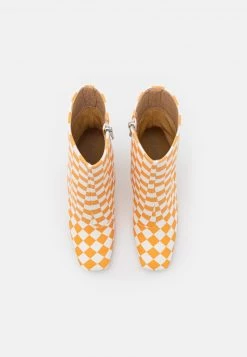 RAID KEONNA Bottines Yellow/white Femme -Pas Cher RAID Boutique 3fbb6b0b449445c180865e2ec261c8b3