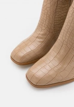 RAID RIVA Bottes Nude Femme -Pas Cher RAID Boutique 414c64f05e0847e2ba6a38a222d1c940