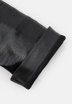 RAID SPIRAL Cuissardes Black Femme -Pas Cher RAID Boutique 4389a344e0bc4b1a94985a4393d96b63