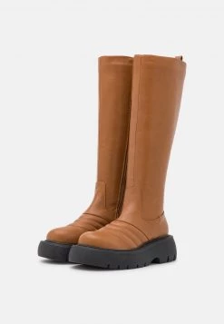 RAID SYLVIE Bottes à Plateau Nude Femme -Pas Cher RAID Boutique 45f2032b4a754045907d21bd874ea153