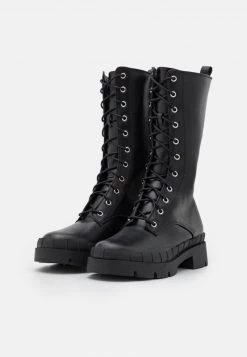 RAID ZIMI Bottes à Lacets Black Femme -Pas Cher RAID Boutique 4696a5d3bc8b4db1a46979d796a3b5d3