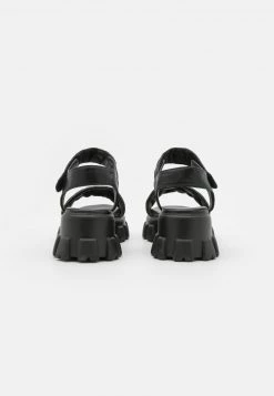 RAID DANICA Sandales à Plateforme Black Femme -Pas Cher RAID Boutique 48137d0e8b56487caa6a1deea04b7d45