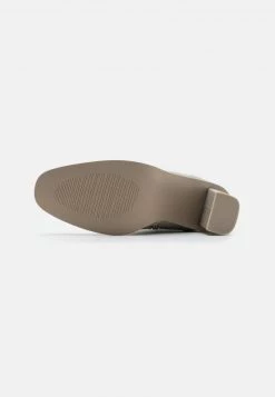 RAID CELENI Bottes à Talons Hauts Grey Femme -Pas Cher RAID Boutique 481b26bb56f5401f968ae648aa77d7a2