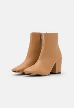 RAID Femme HOLLIS Boots à Talons Camel -Pas Cher RAID Boutique 69a3cf72b39d4f33a84e64e800de9c67