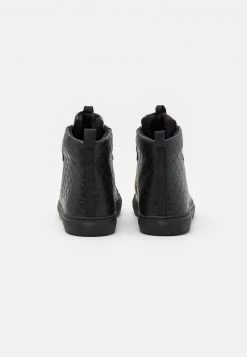 RAID Homme GAVIN Baskets Montantes Black 10 RAID Homme GAVIN Baskets Montantes Black -Pas Cher RAID Boutique 6c3d635bf4c0423d96f586fe6cbf809e