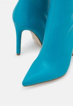 RAID MICKIE Bottes à Talons Hauts Blue Femme -Pas Cher RAID Boutique 72844aee811a44849f60b99a021fca0c