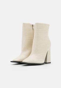 RAID DELPHI Bottines Offwhite Femme -Pas Cher RAID Boutique 77b079238f6c47959dbcbb86d2fa2e86