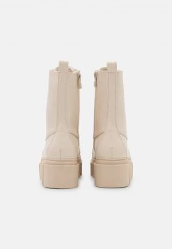 RAID RUBY Bottines à Lacets Offwhite Femme 10 RAID RUBY Bottines à Lacets Offwhite Femme -Pas Cher RAID Boutique 7a0a606ca4df4e099768c7a7bd74ce88