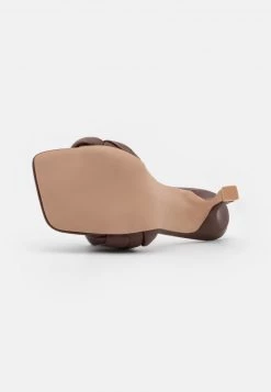 RAID Femme SANDRA Mules à Talons Brown -Pas Cher RAID Boutique 7f87b02fd6e545c994eb383bf8e8c442