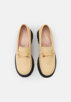 RAID MONSTERR Mocassins Butter Yellow Femme 13 RAID MONSTERR Mocassins Butter Yellow Femme -Pas Cher RAID Boutique 801d0522b7784bd29fe4a14c16e3160c