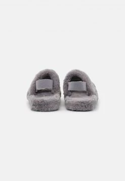 RAID Femme GIA Chaussons Grey -Pas Cher RAID Boutique 846a6a1501de4a909ef0d45b903ad8bd