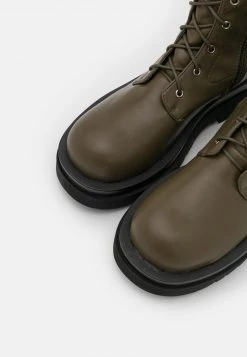 RAID BERNICE Cuissardes Green Femme -Pas Cher RAID Boutique 90df7ec573d54013a7af04ecbfefb03f