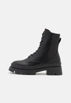 RAID PRESTONE CHUNKY BOOT Bottines à Plateau Black Femme -Pas Cher RAID Boutique 92c2300f1f5e42dc8aea3d9f4d5a3e1b