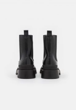 RAID Femme LYRA Bottines à Plateau Black -Pas Cher RAID Boutique 95fee48129ba4de08c455adcf75d135b