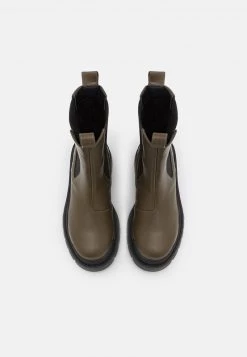 RAID TAXON Bottes à Plateau Khaki Femme -Pas Cher RAID Boutique 96773be6f62049478641043f67c0eba7