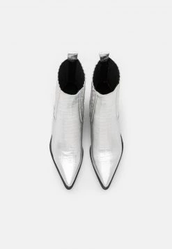 RAID ROCCO Santiags Silver Femme -Pas Cher RAID Boutique 9cf4e2a5484b425aab2df94e478db2d7