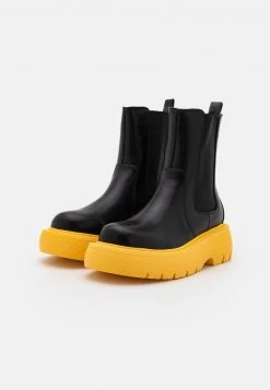 RAID SHELAH Bottines à Plateau Black Femme -Pas Cher RAID Boutique a2df4f4c09f4417a98495ace24456977