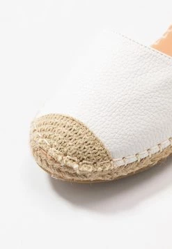 RAID Femme CASPER Espadrilles White -Pas Cher RAID Boutique a46bb81b4bcb490ba633a0f0f4b617e7