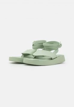 RAID Femme FRED Tongs Sage Green -Pas Cher RAID Boutique a716c244ed754a9a9ea938a5e39c22ee
