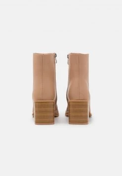 RAID Femme STEFANIA Bottines Nude -Pas Cher RAID Boutique adacedbeed8440f1b7e63d87e8b34141