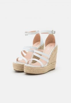 RAID Femme MIRELLE Sandales à Plateforme White -Pas Cher RAID Boutique ca3a1bb6dbf246c3990f12324b6ffd36