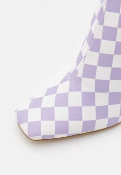 RAID Femme RIKKI Bottes à Talons Hauts Lilac/white -Pas Cher RAID Boutique cdbd227b4cb4408d9c35943eb6914c9c