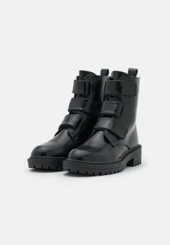 RAID STANLEY Bottines Black Femme 10 RAID STANLEY Bottines Black Femme -Pas Cher RAID Boutique cfdc719c69a040e98f7cb9945a31b536