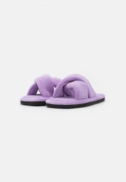 RAID Femme HARLYN Chaussons Lilac Terry -Pas Cher RAID Boutique d7e6dd8aadc44a9d9a61b787e6615f50