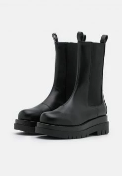 RAID KENDALL Bottes à Plateau Black Femme -Pas Cher RAID Boutique d9d0d868b690431abd25a5184ad2625f