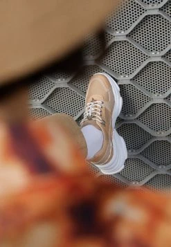 RAID Femme IBIZA Baskets Basses Nude -Pas Cher RAID Boutique e1c3520dc74f4329b6d380255ec75baf