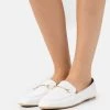 RAID Femme VELLA Mocassins White -Pas Cher RAID Boutique e2280841d4c9446b9d537c4265f75259