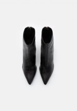 RAID Femme REFORD Bottines Black -Pas Cher RAID Boutique e873c1ac46894be18bdfd96d63e4c102