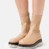 RAID STORMI Bottines à Plateau Nude Femme -Pas Cher RAID Boutique ed6daabbd22e4f8086b1d5fbdb33729e