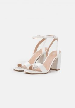 RAID CHANTAL Sandales Ivory Femme -Pas Cher RAID Boutique f0fddeedd5b343bdacc29fbb763010e5