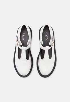 RAID Femme BOSTON Mocassins Offwhite -Pas Cher RAID Boutique f2e4de4c71664d0c967dc422d388955f