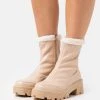 RAID COMFORT Bottes De Neige Nude Femme 2 RAID COMFORT Bottes De Neige Nude Femme -Pas Cher RAID Boutique f332aefa2f3943eab6667f502eb5dbe9
